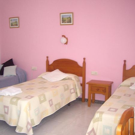 Hostal Mini Golf Los Canos De Meca Kültér fotó