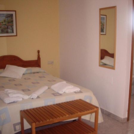Hostal Mini Golf Los Canos De Meca Kültér fotó
