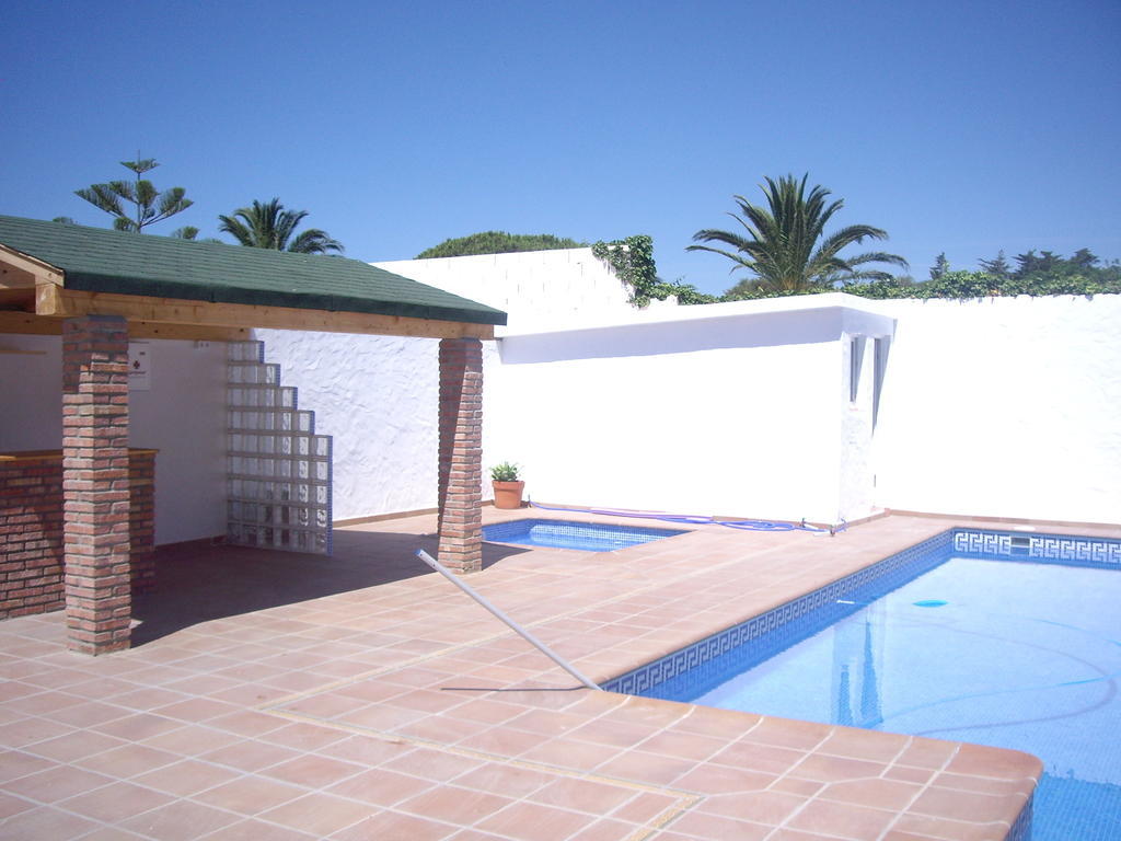 Hostal Mini Golf Los Canos De Meca Kültér fotó