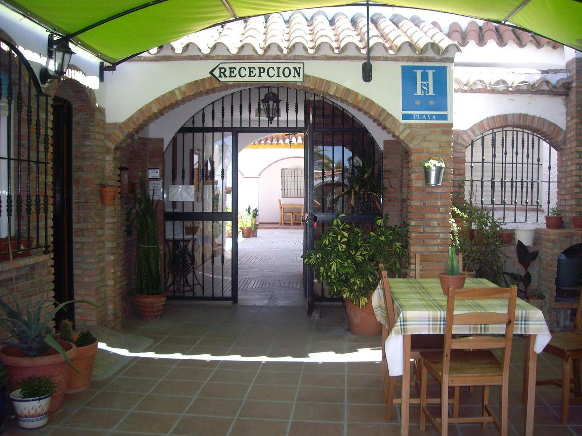 Hostal Mini Golf Los Canos De Meca Kültér fotó