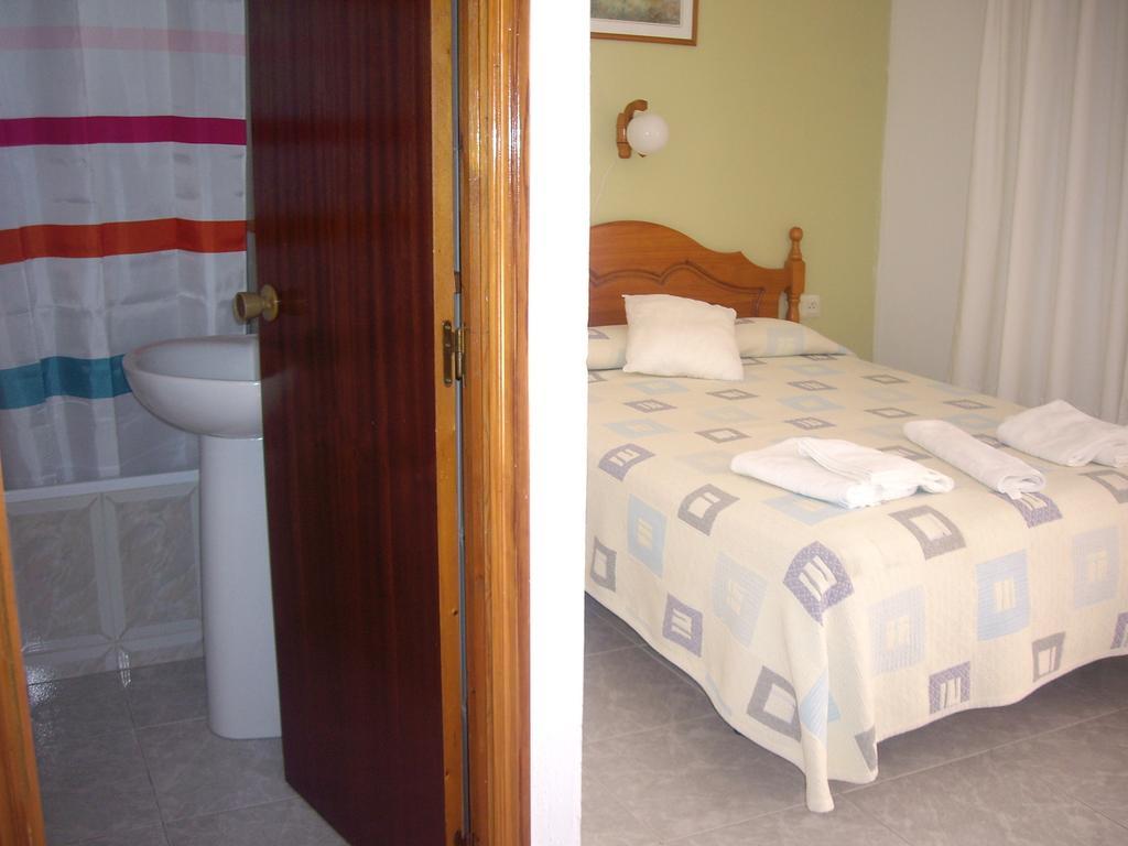 Hostal Mini Golf Los Canos De Meca Szoba fotó