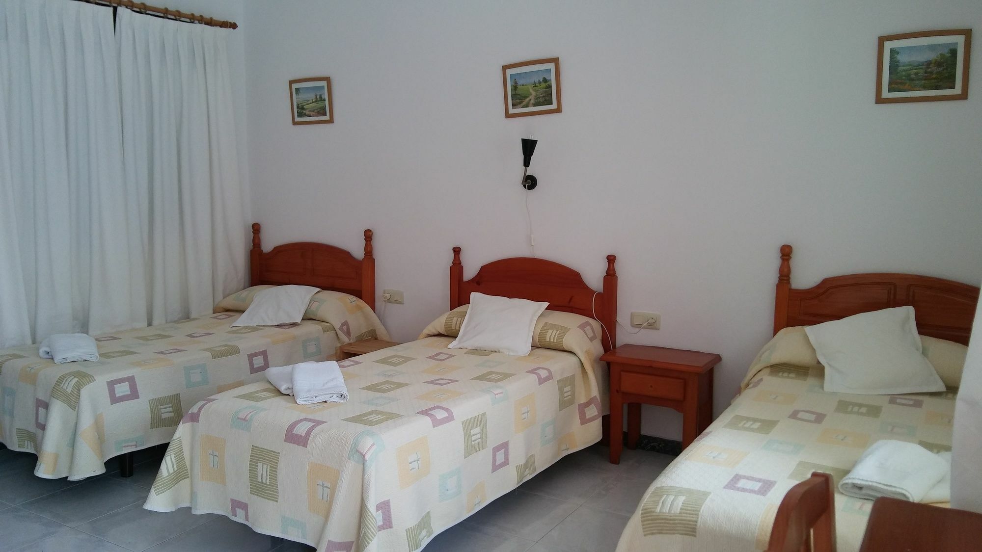 Hostal Mini Golf Los Canos De Meca Kültér fotó